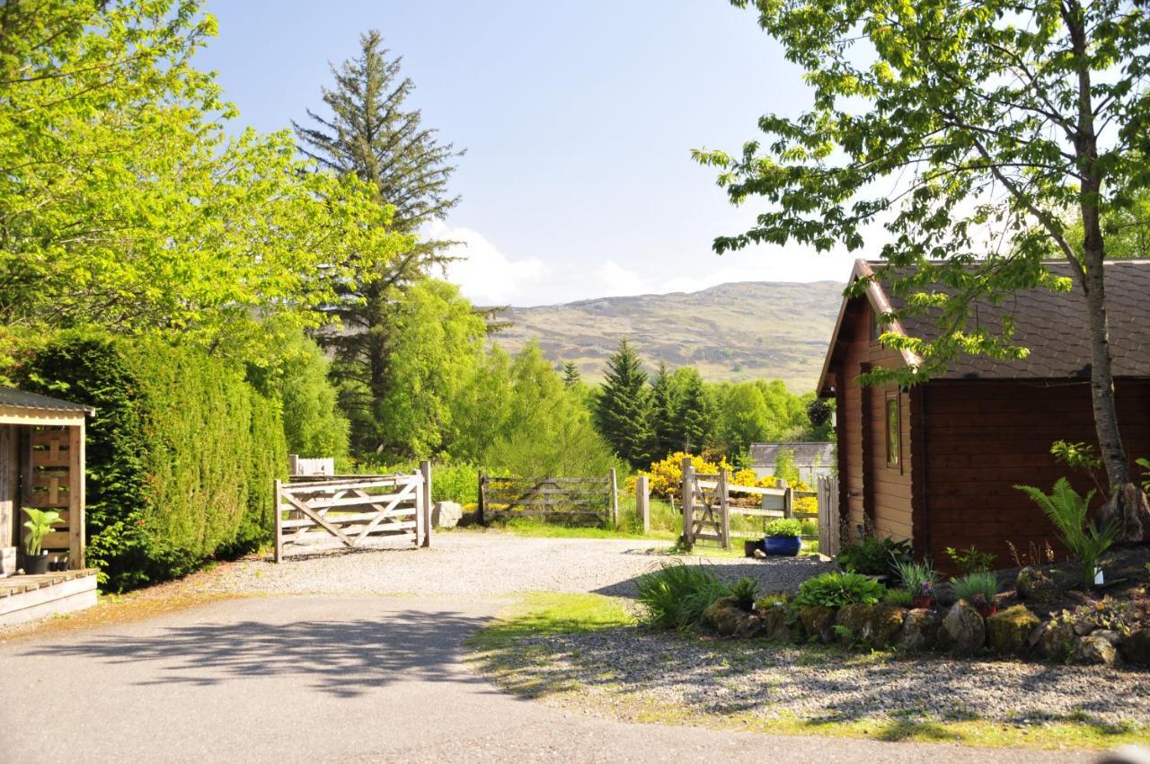 Hill Cottage Cabins Форт Аугустус Экстерьер фото